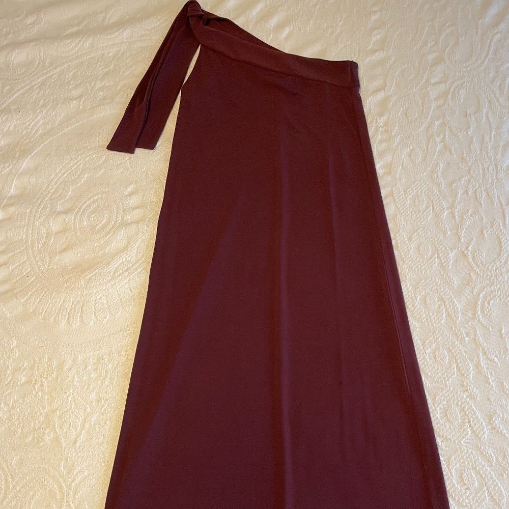 XS Petite Bow One Shoulder Midi Dress (AT, aubergine)